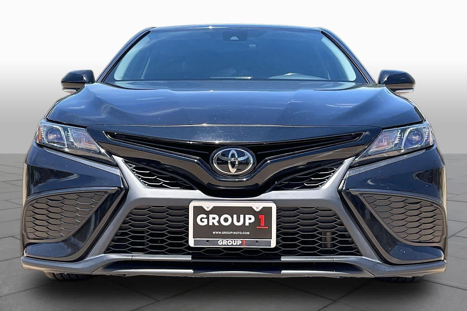 Used 2023 Midnight Black Metallic Toyota SE image 4