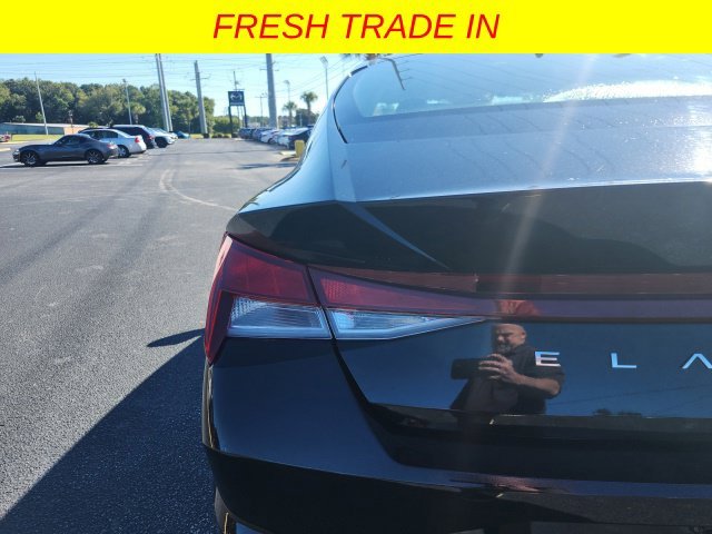 Used 2023 Black Hyundai SEL image 24