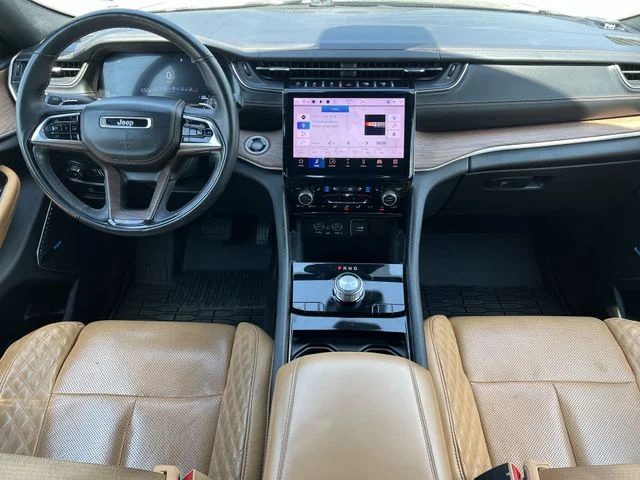 Used 2022 Black Jeep Summit image 17