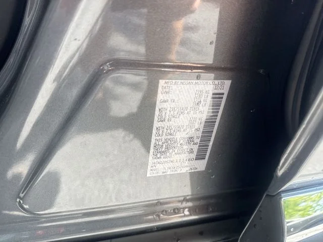 Used 2022 Gray Nissan Platinum image 37