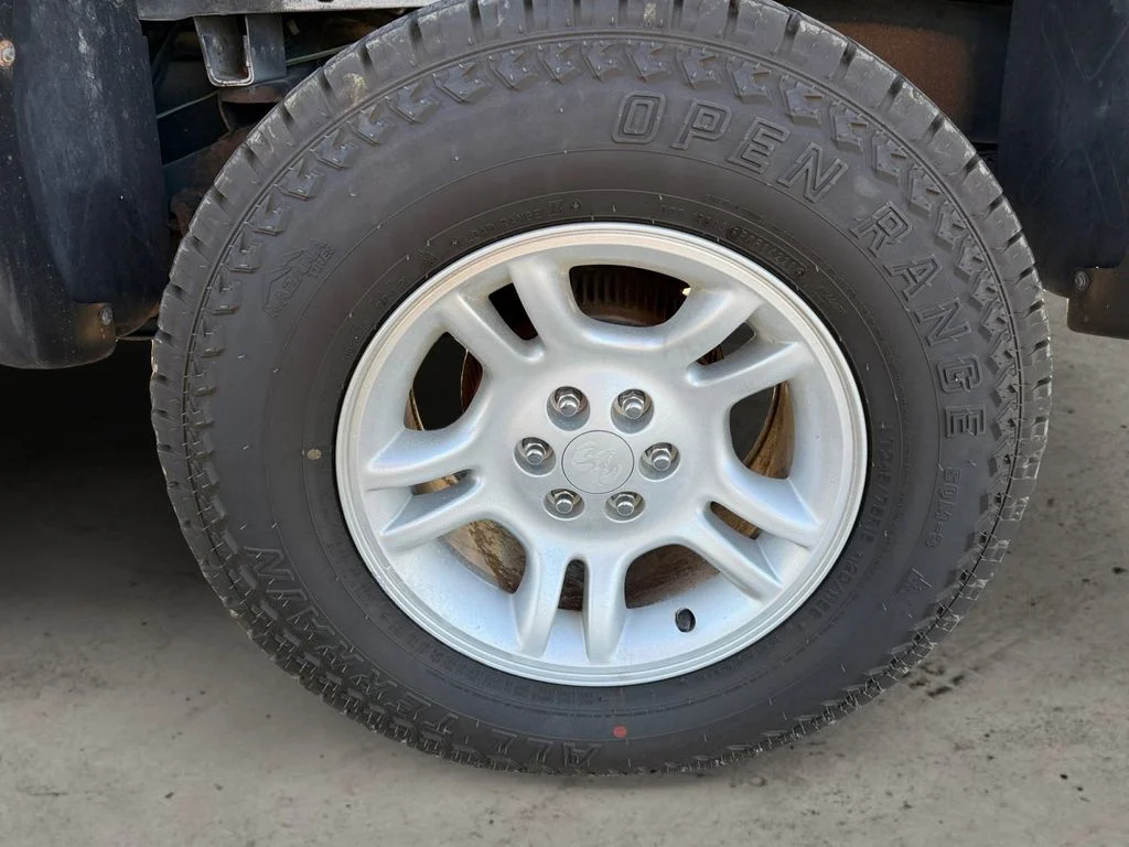 Used 2002 White Dodge Base image 10