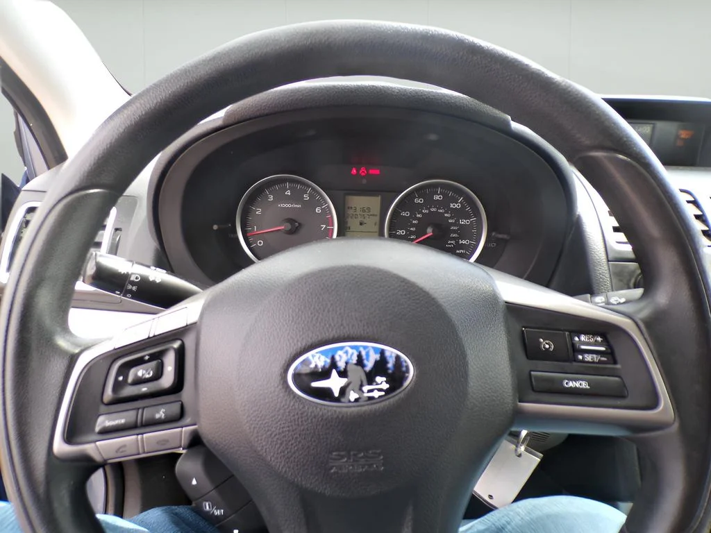 Used 2016 Quartz Blue Pearl Subaru 2.5i image 16