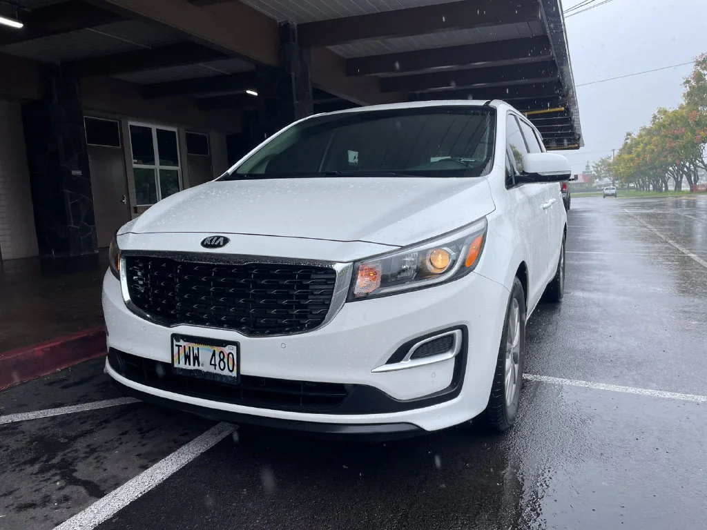 Used 2019 White Kia EX image 2
