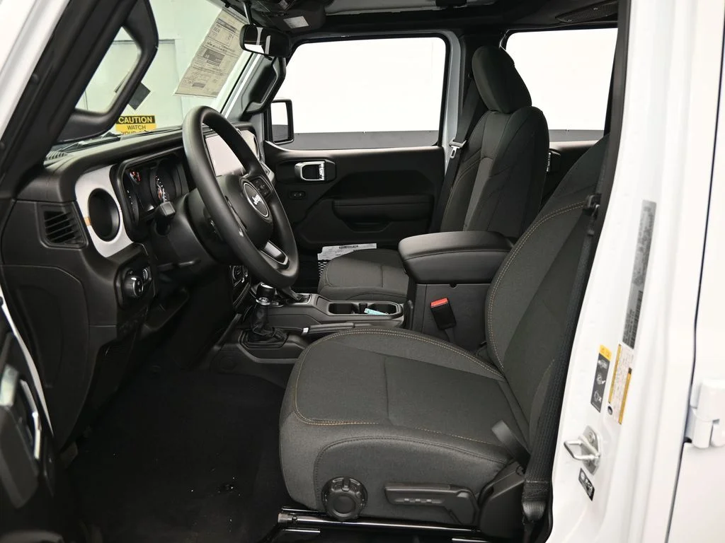 New 2026 Bright White Clear-Coat Exterior Paint Jeep Sport image 11