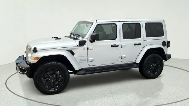 Used 2023 Silver Jeep Sahara 4xe image 6