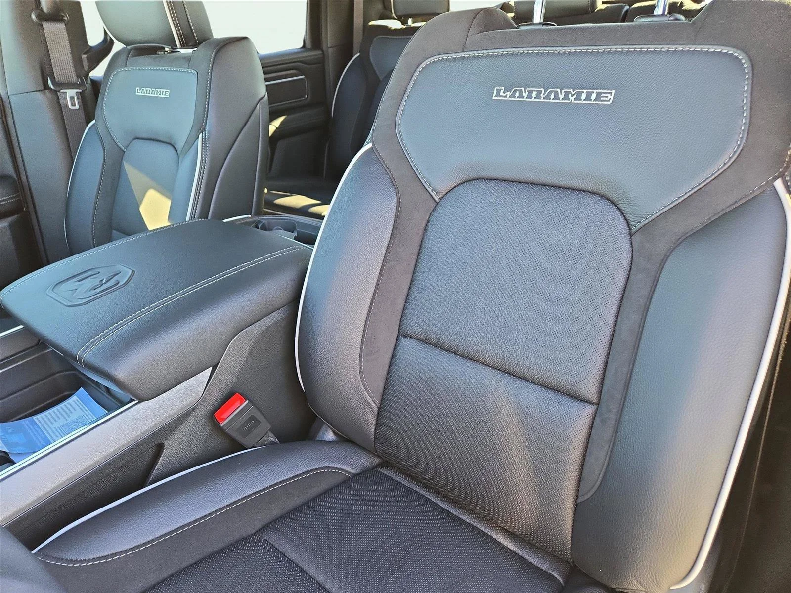 2026 RAM 1500 Laramie - Photo 16