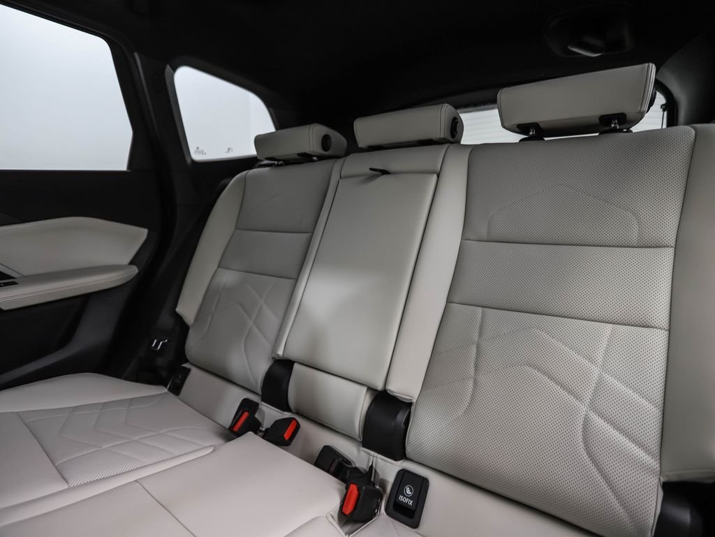 Used 2026 Silver Metallic BMW xDrive28i image 23