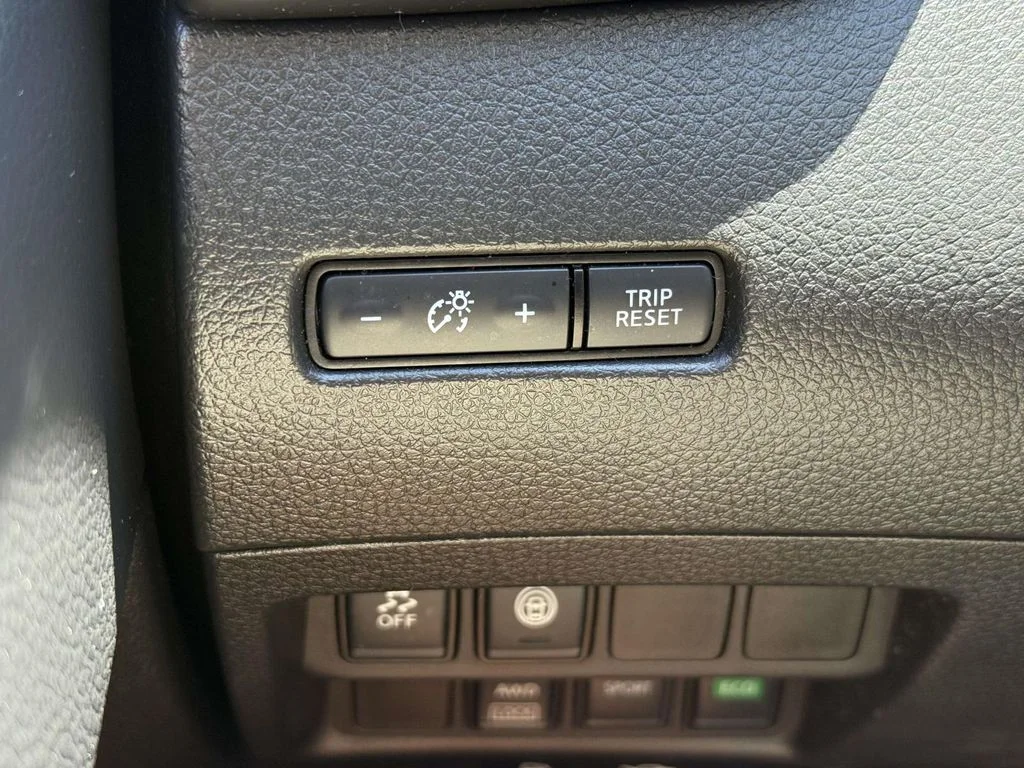 Used 2020 Gun Metallic Nissan SV image 26
