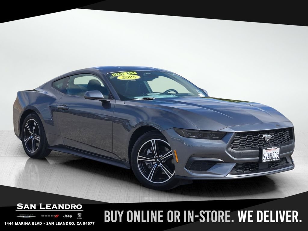 2025 Ford Mustang EcoBoost Fastback's photo