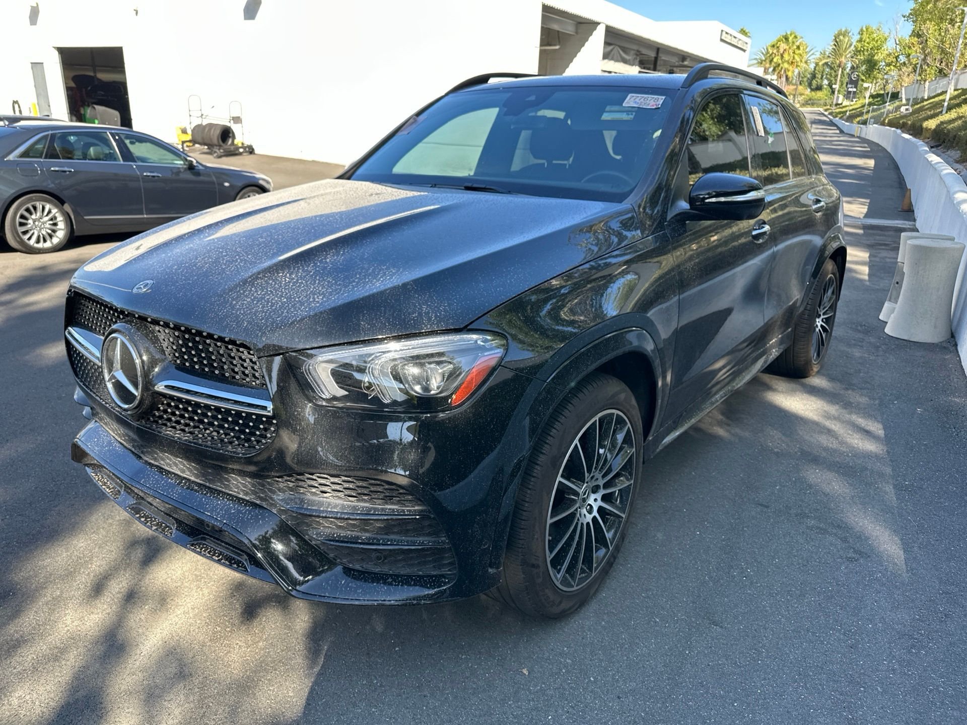 Used 2023 Black Mercedes-Benz GLE 350 image 1
