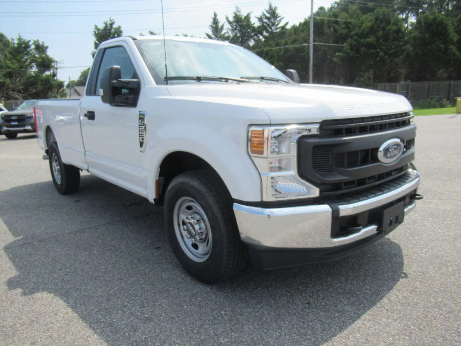 Certified Used 2022 Oxford White Ford XL image 3