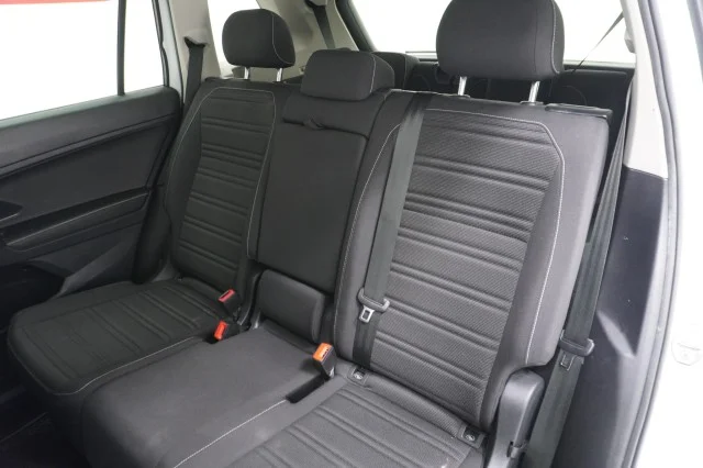 Used 2022 WHITE Volkswagen S image 24