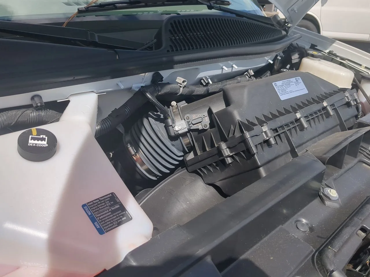 New 2025 Summit White GMC Work Truck image 26