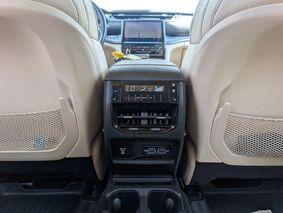 Used 2021 Bright White Clearcoat Jeep Limited image 34