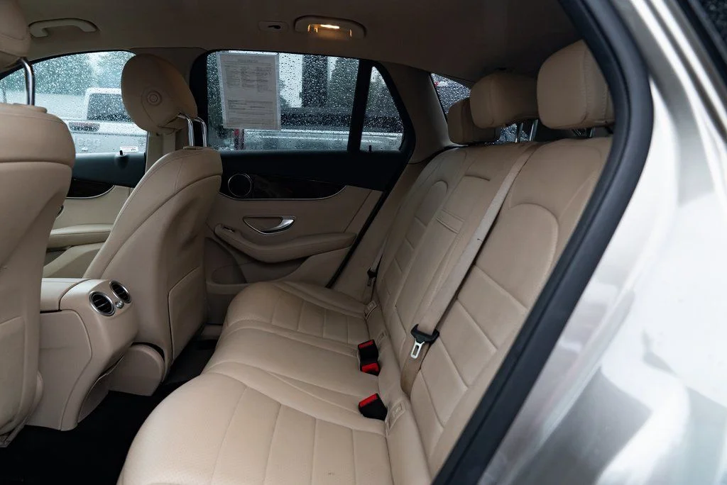 Used 2021 Gray Mercedes-Benz GLC 300 image 14