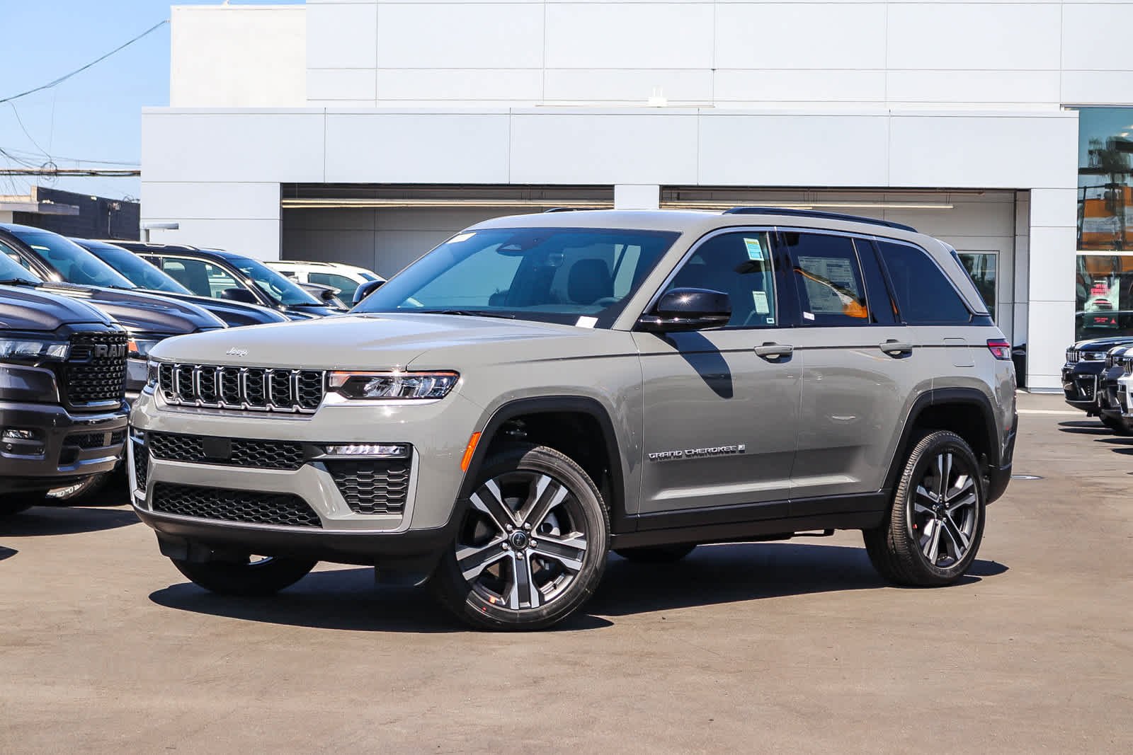 2027 Jeep Grand Cherokee Limited
