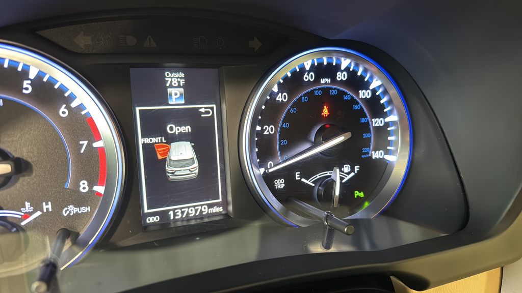 Used 2014 Red Toyota Limited image 23