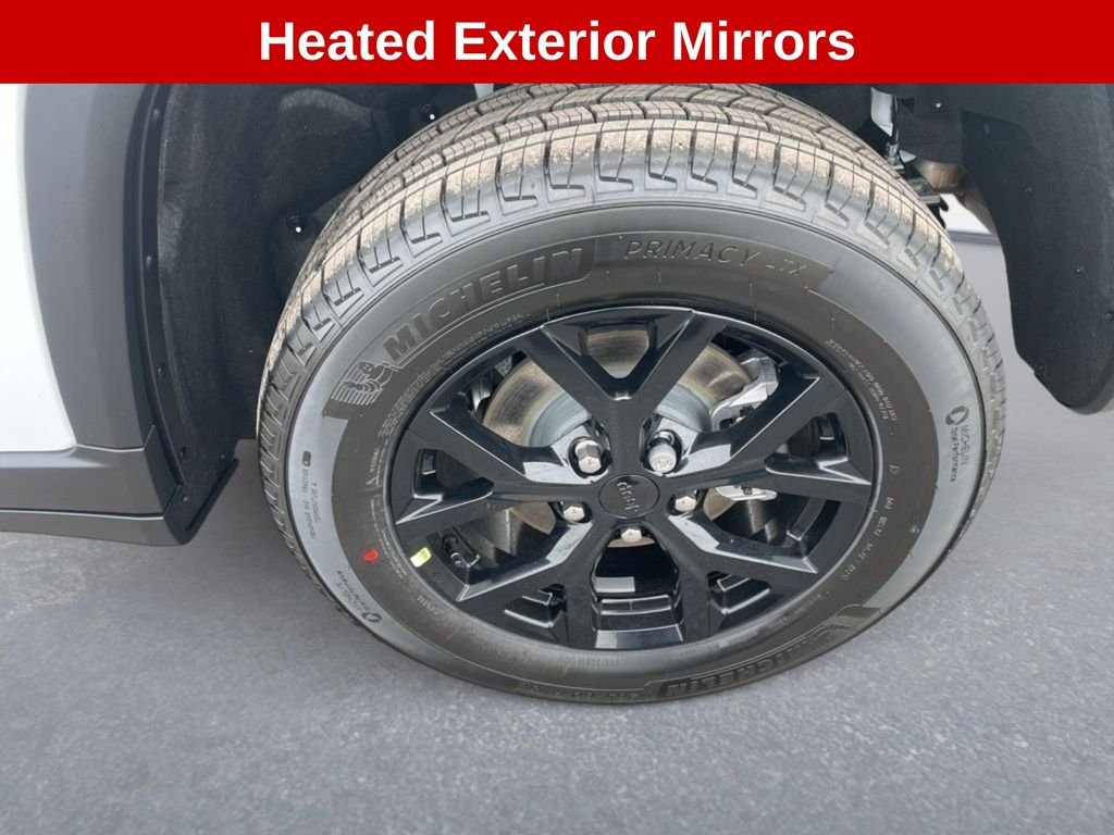 New 2026 Bright White Clear-Coat Exterior Paint Jeep Latitude Altitude image 11