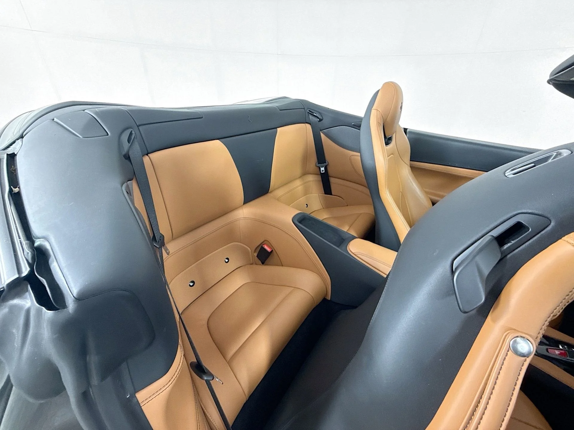 Certified Used 2019 Nero Ferrari Base image 22