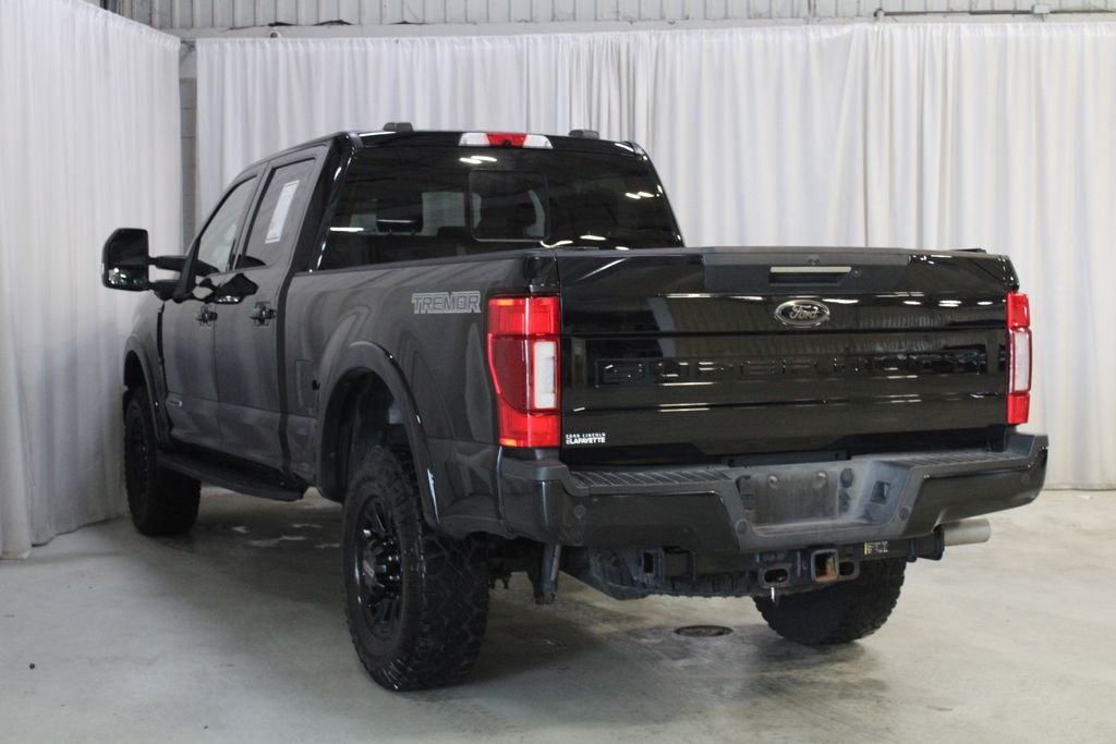 Used 2021 Black Metallic Ford Lariat image 25