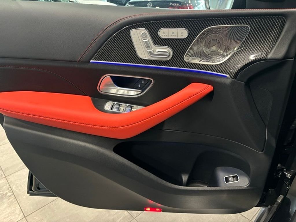 New 2025 Obsidian Black Metallic Mercedes-Benz AMG® GLE 53 4MATIC+ SUV image 13