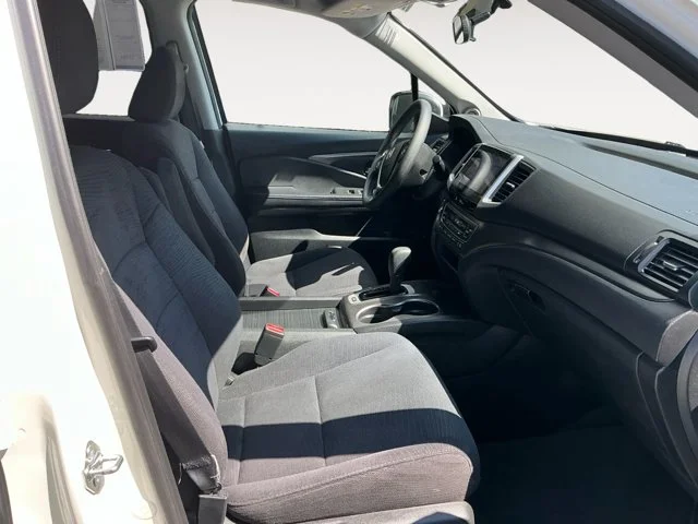 Used 2017 White Diamond Pearl Honda EX image 15