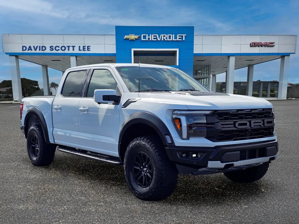 Used 2025 Oxford White Ford Raptor image 5
