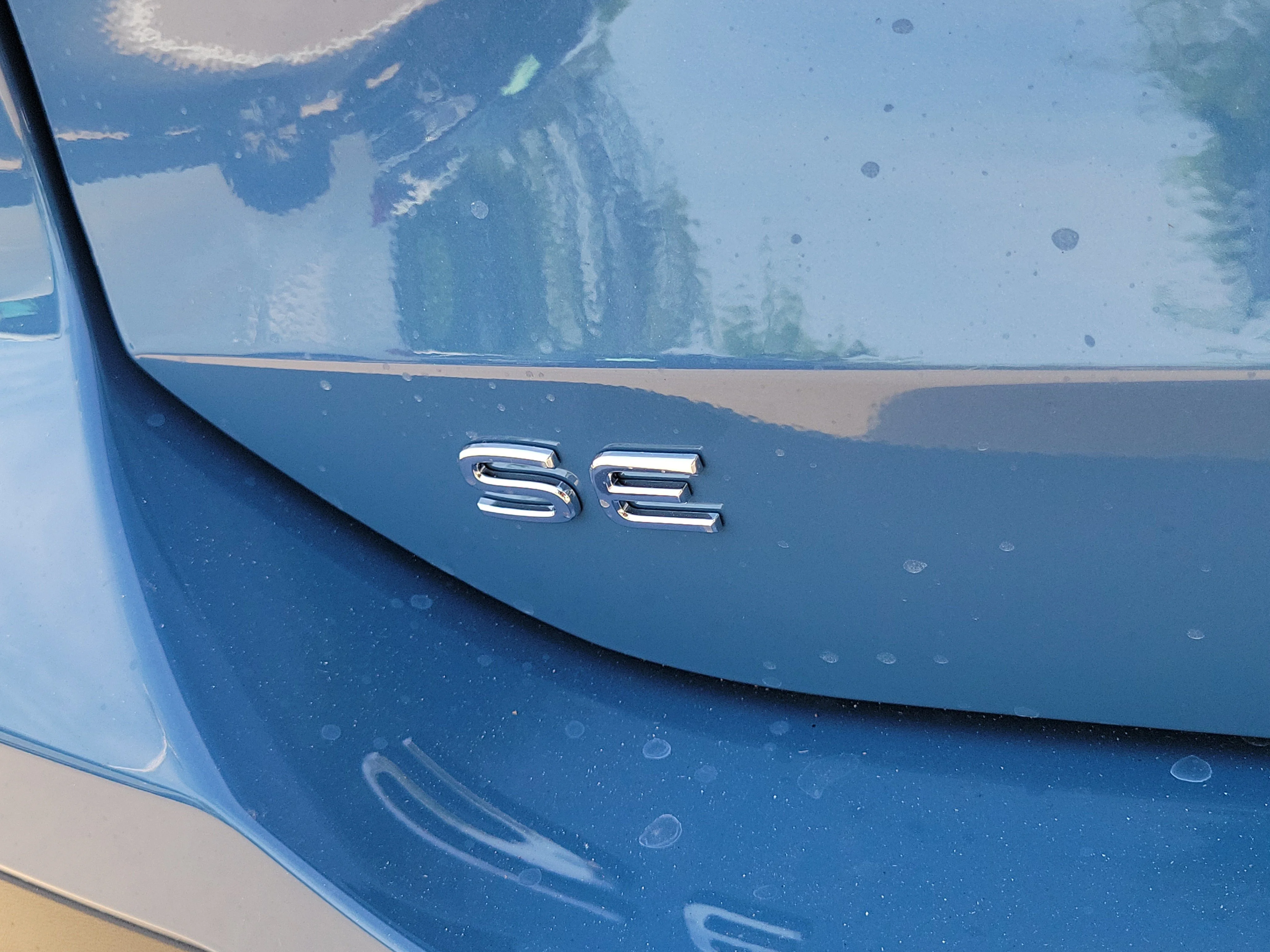New 2026 Blue Volkswagen SE image 5
