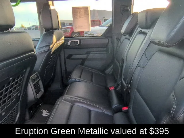 Used 2025 Green Ford Badlands image 12