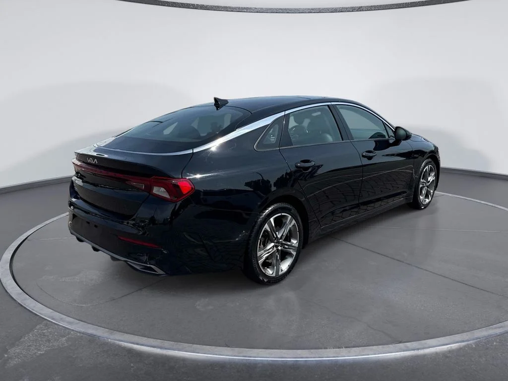 Used 2023 Black Kia EX image 7