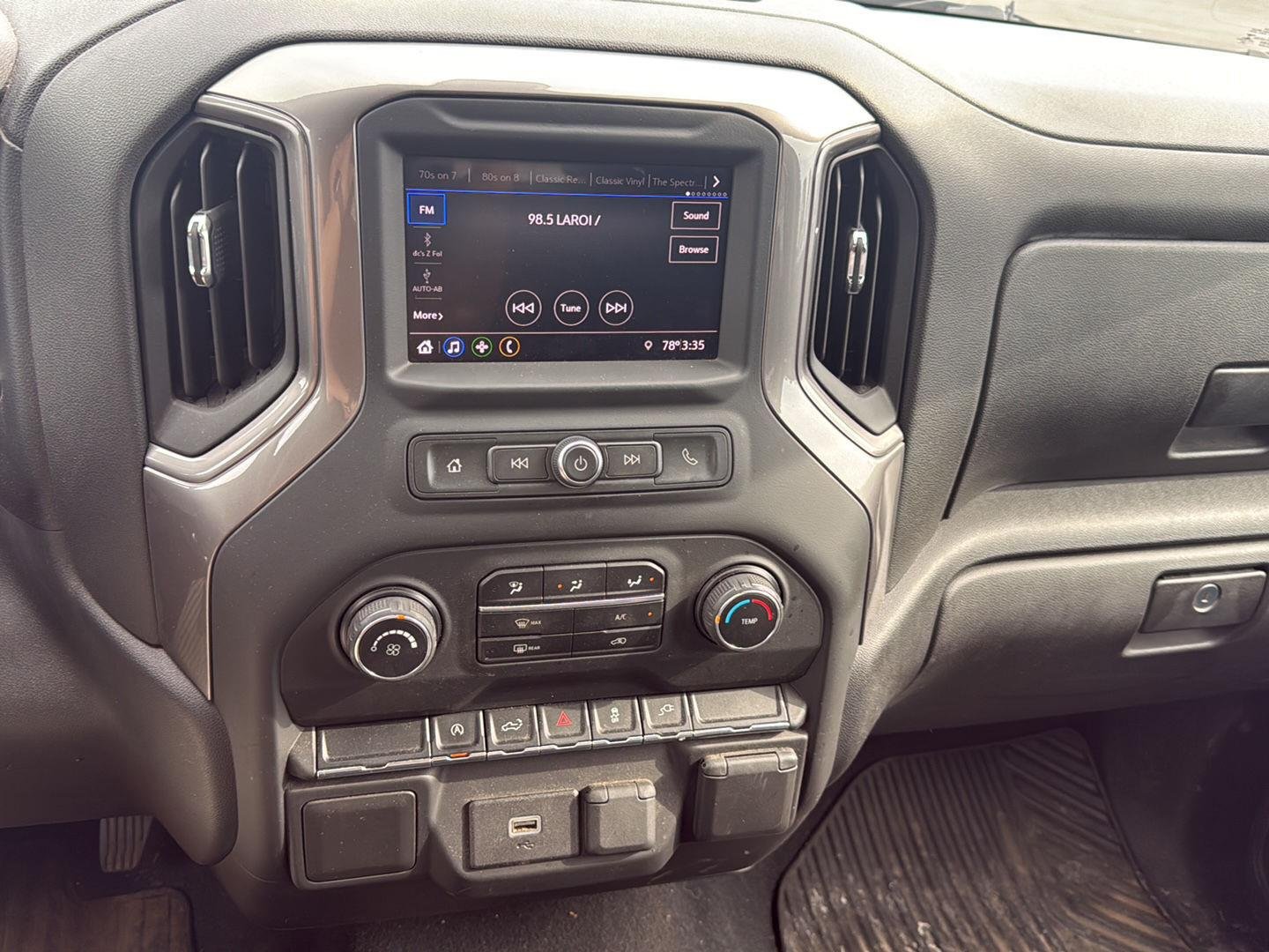Used 2020 Black Chevrolet Custom image 10