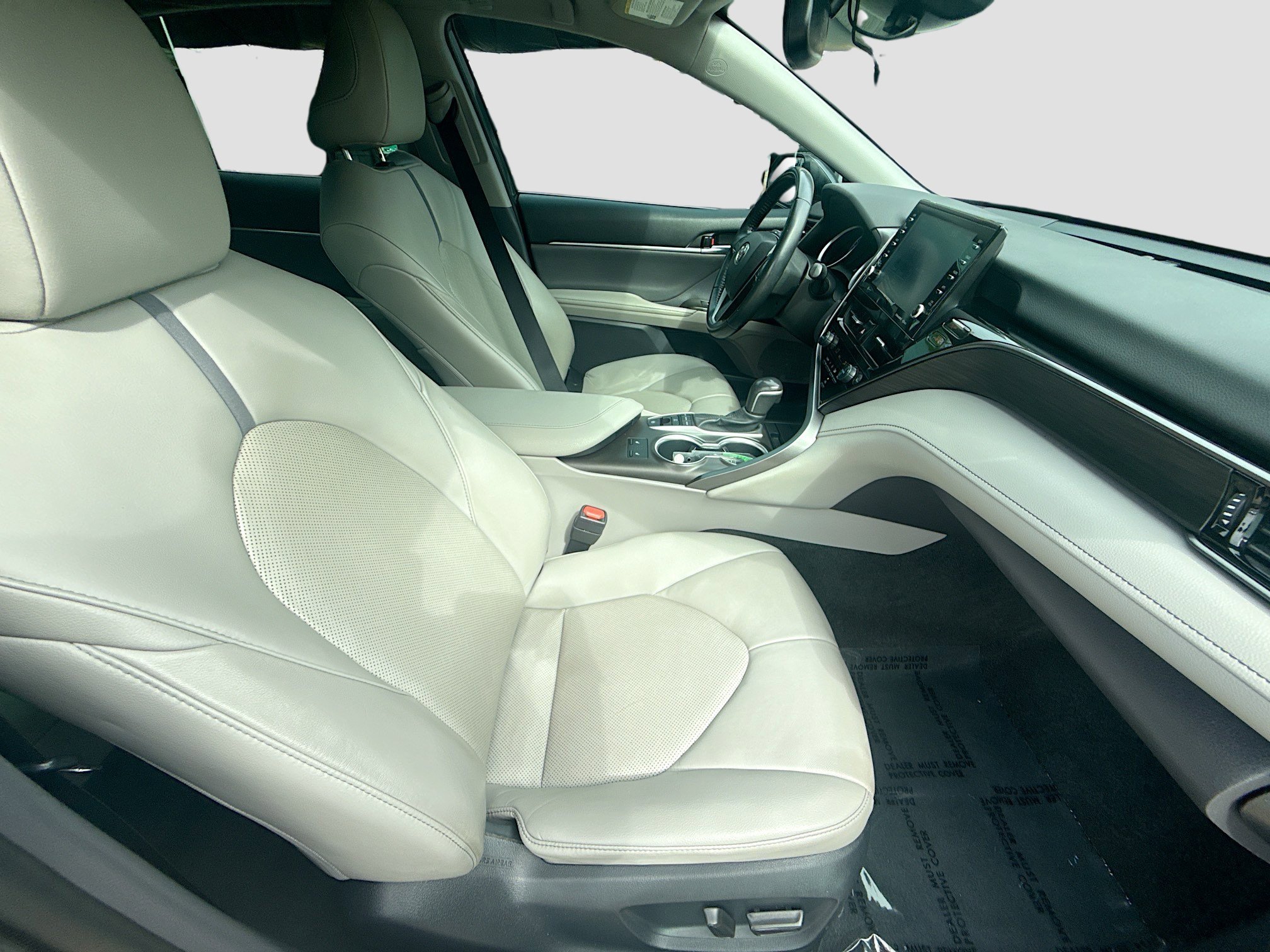 Used 2023 Predawn Gray Mica Toyota XLE image 28