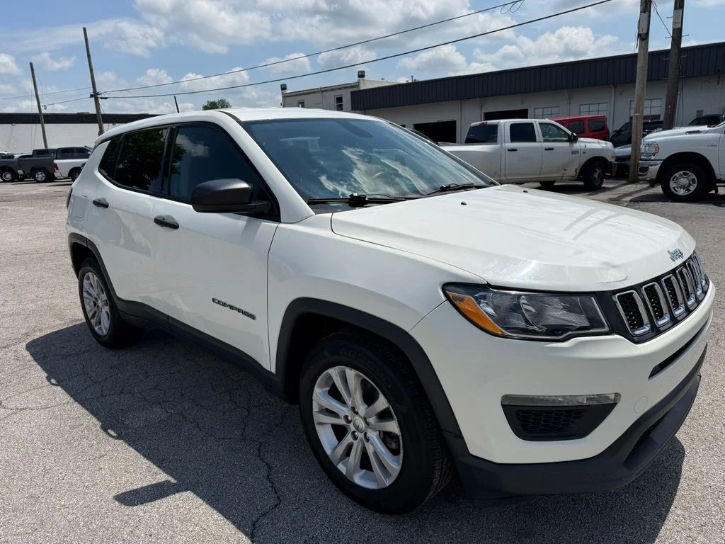 Used 2018 White Jeep Sport image 16