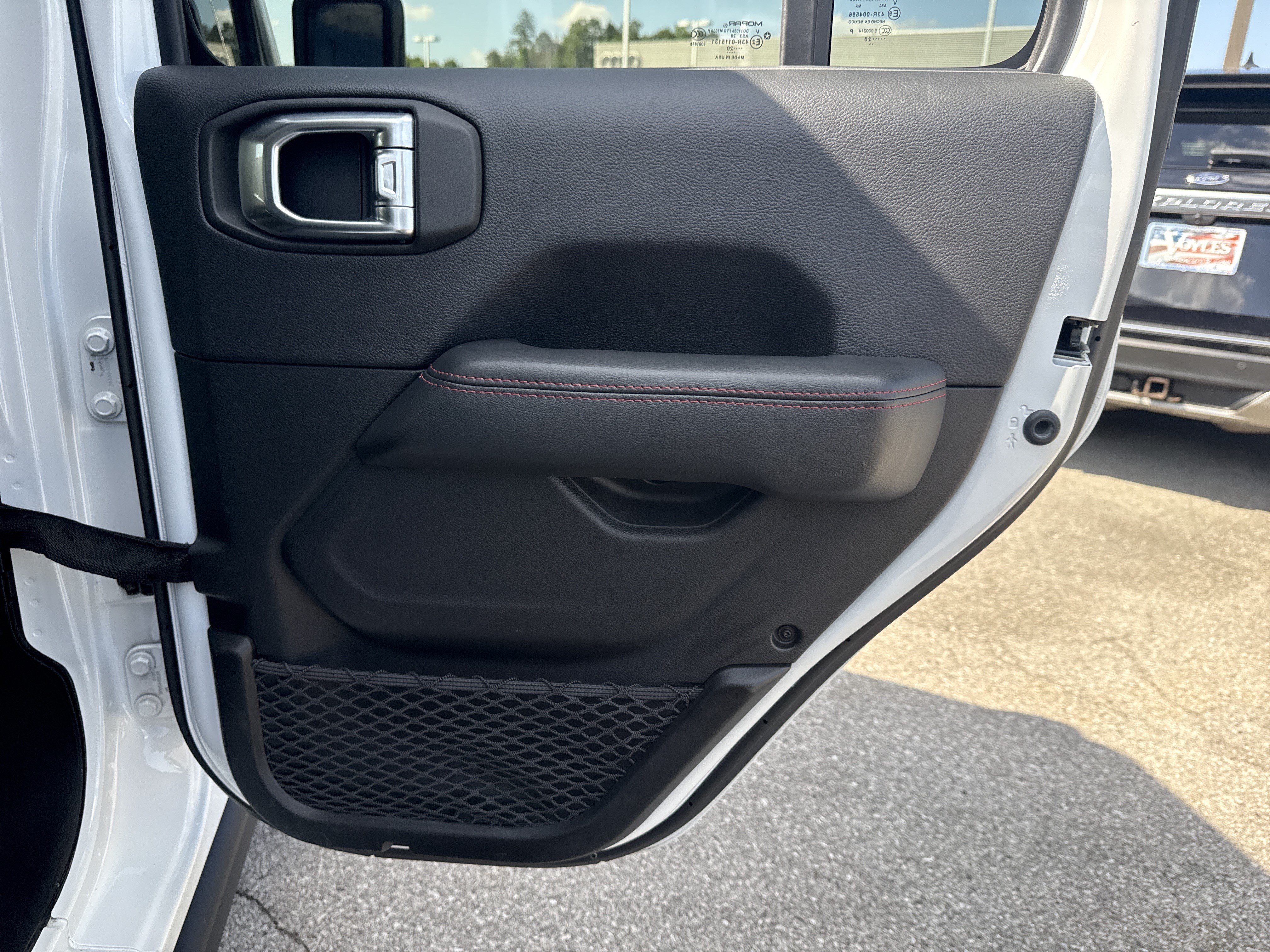 Used 2020 Bright White Clearcoat Jeep Rubicon image 25