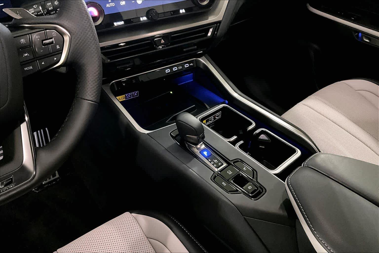Used 2026 Wind Chill Pearl Lexus F SPORT Performance Premium image 15