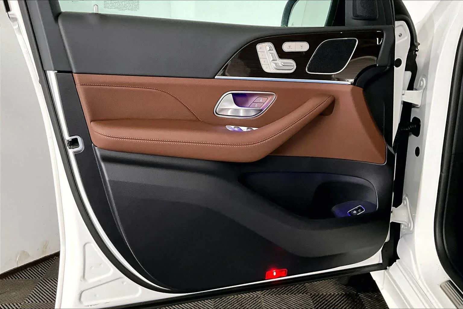 New 2026 Polar White Mercedes-Benz GLE 350 image 12