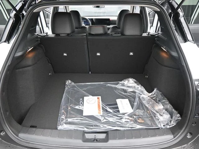 2025 Nissan Kicks SR AWD - Photo 13