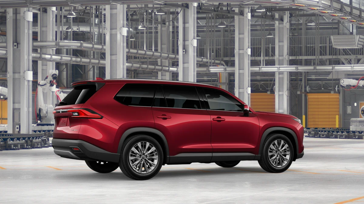 New 2026 Ruby Flare Pearl Toyota Platinum image 11
