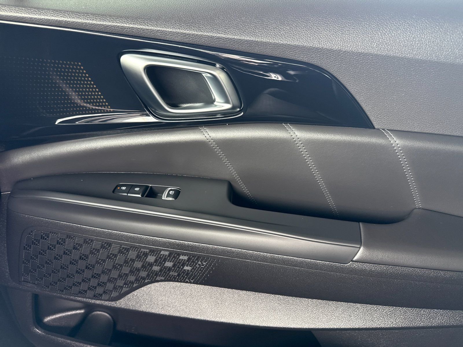 New 2026 Aurora Black Pearl Kia SX Prestige image 19