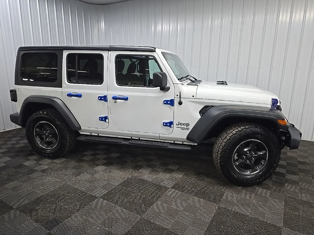 Used 2019 White Jeep Unlimited Sport S image 1