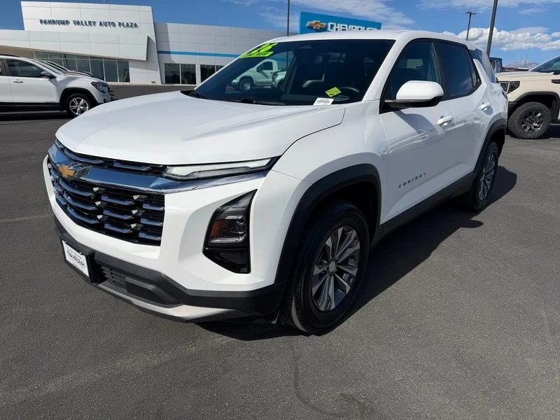 Used 2026 Summit White Chevrolet LT image 7
