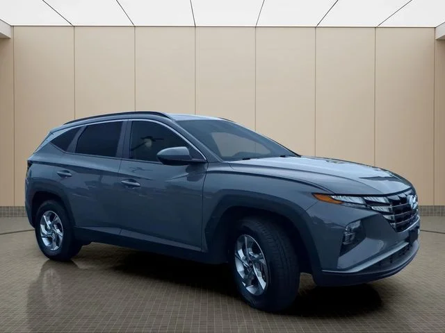 Used 2024 Gray Hyundai SEL image 5