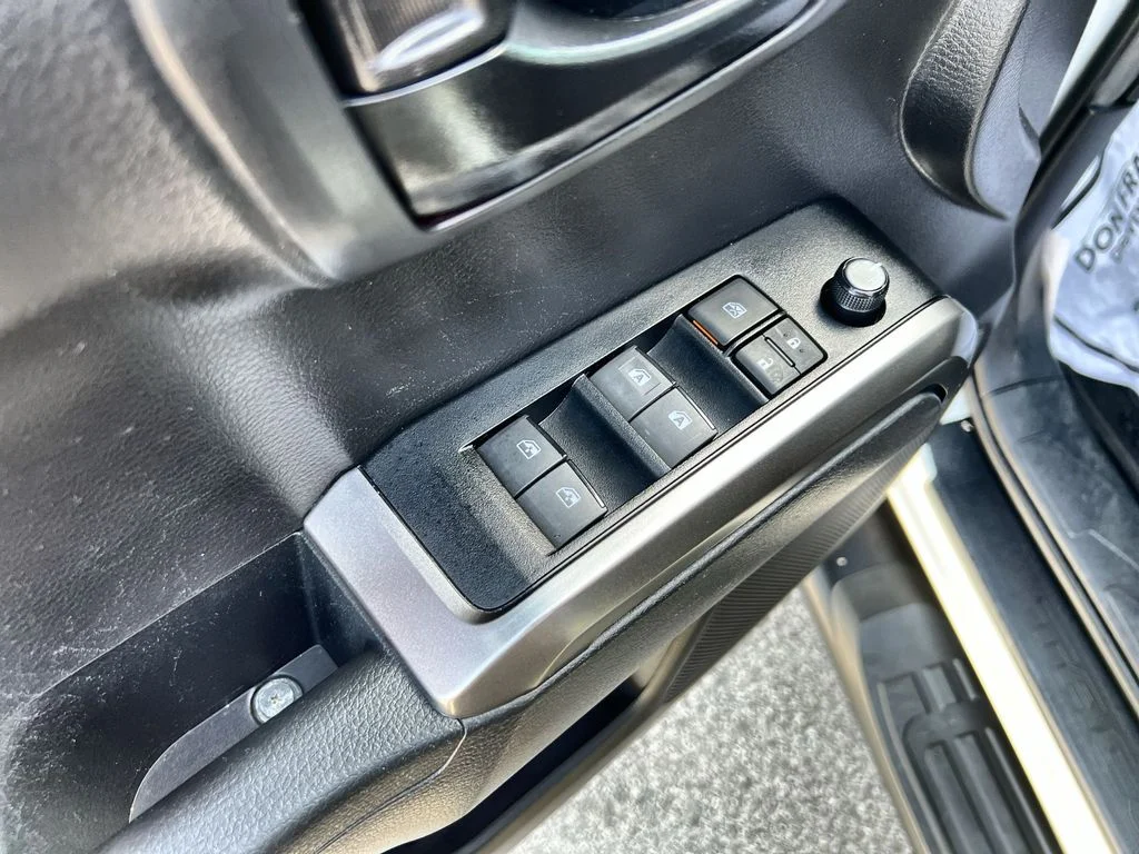 Used 2023 White Toyota SR5 image 13