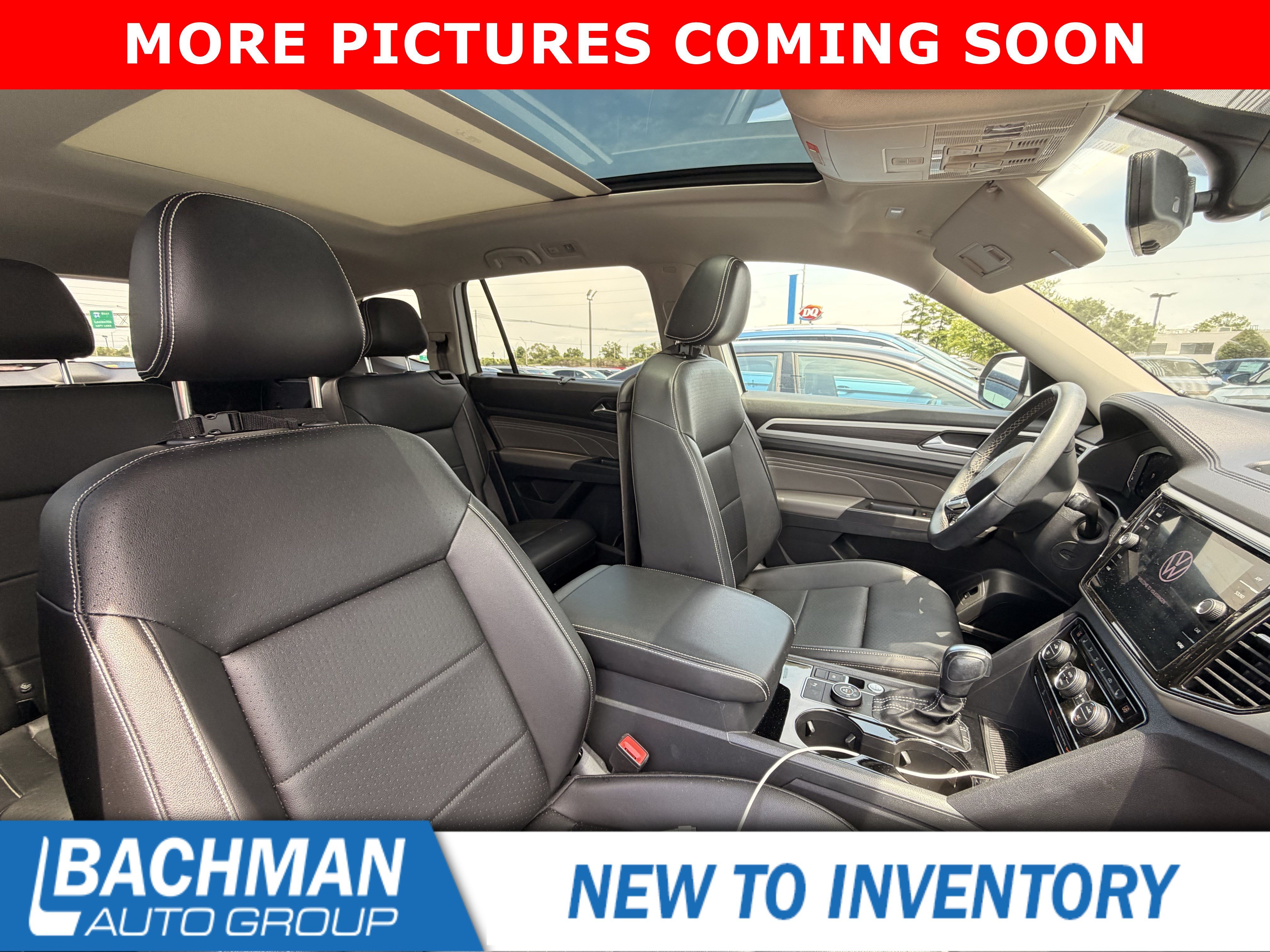 Used 2023 Pure White Volkswagen 3.6L V6 SE w/Technology image 4