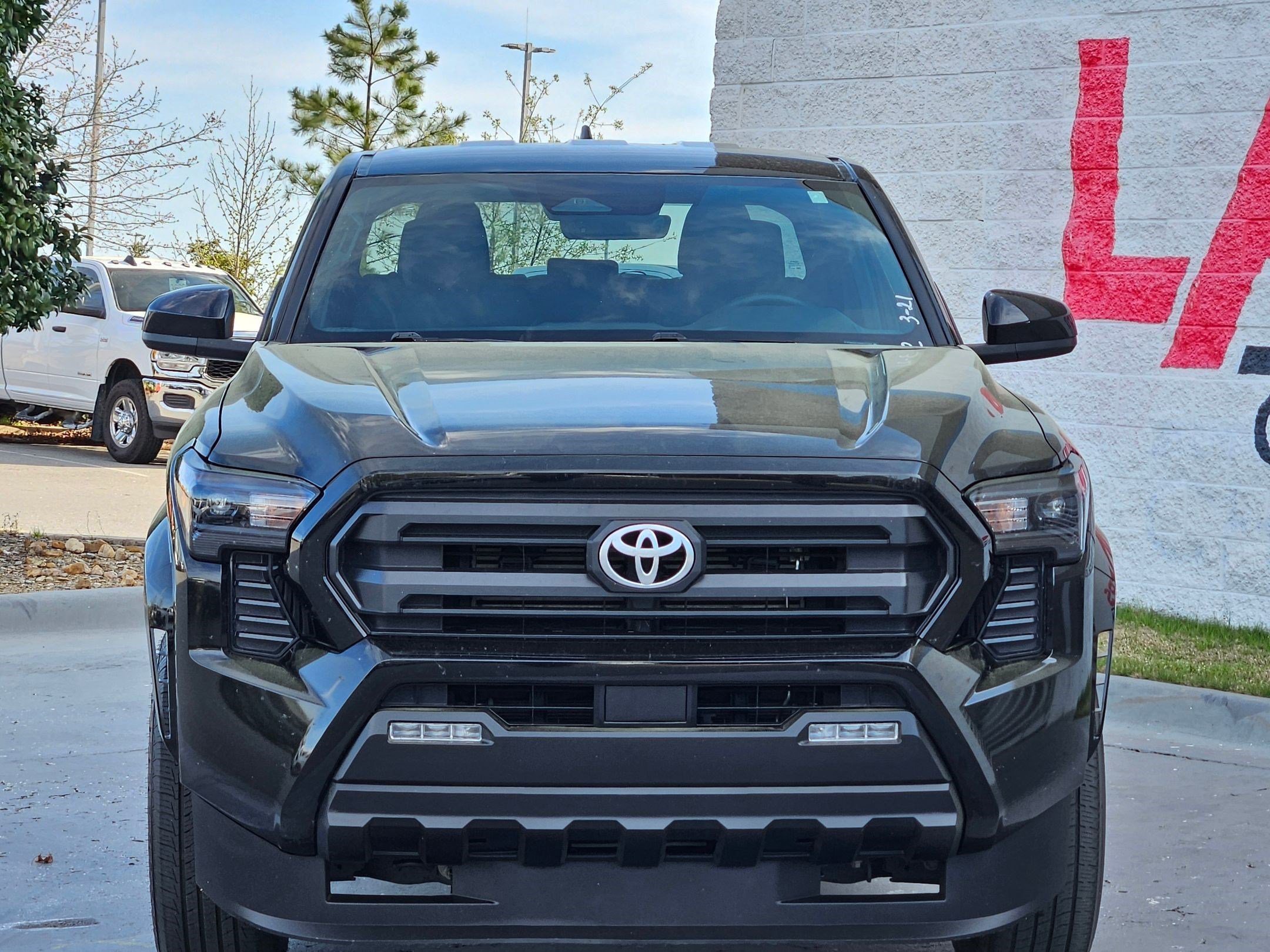 Used 2024 Toyota Tacoma SR5 with VIN 3TMKB5FN5RM009984 for sale in Little Rock