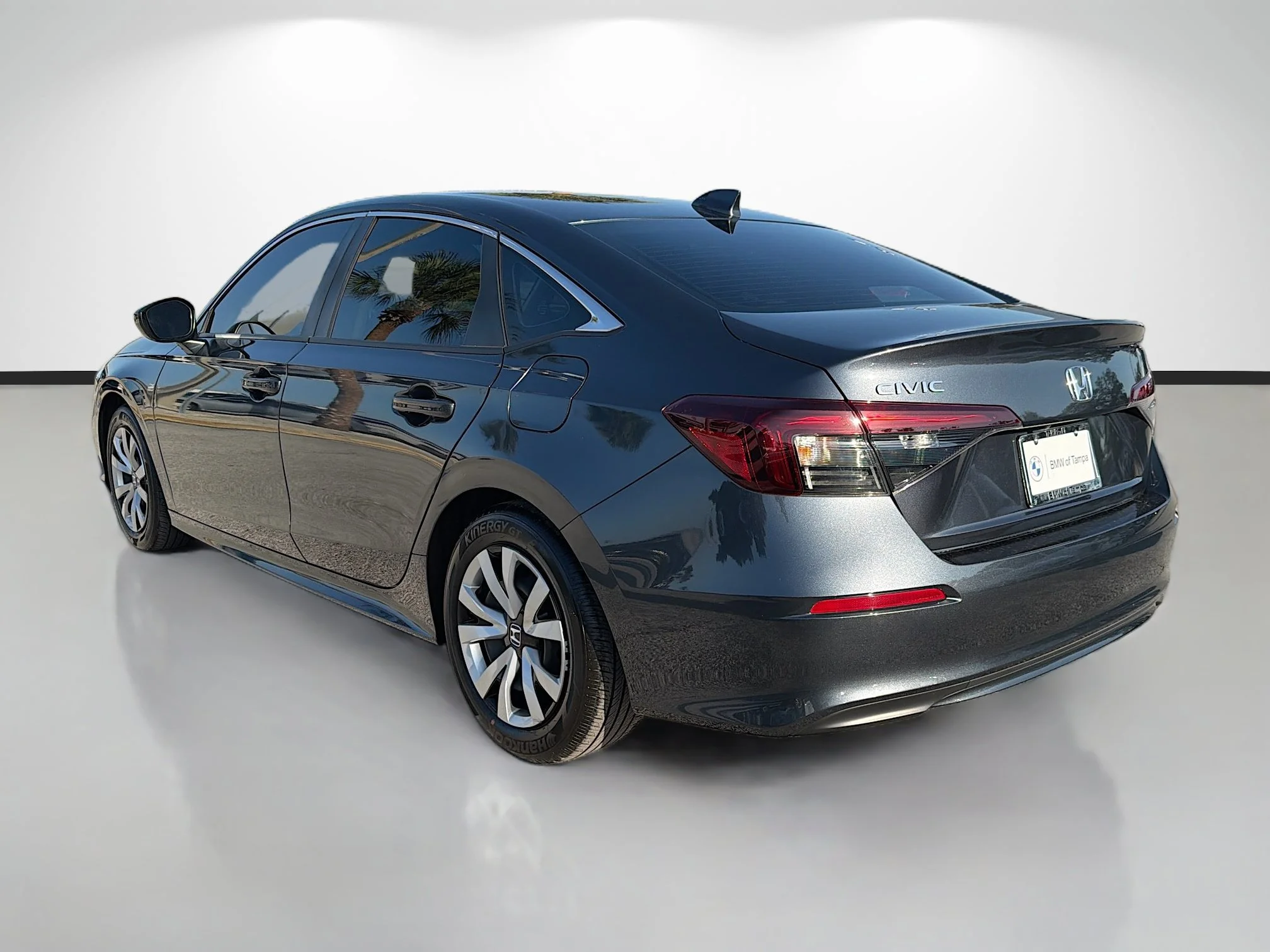 Used 2025 Meteorite Gray Metallic Honda LX image 5