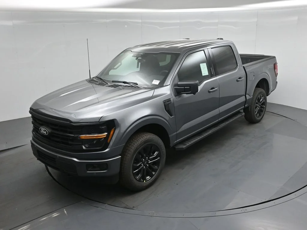 New 2026 Carbonized Gray Metallic Ford XLT image 34