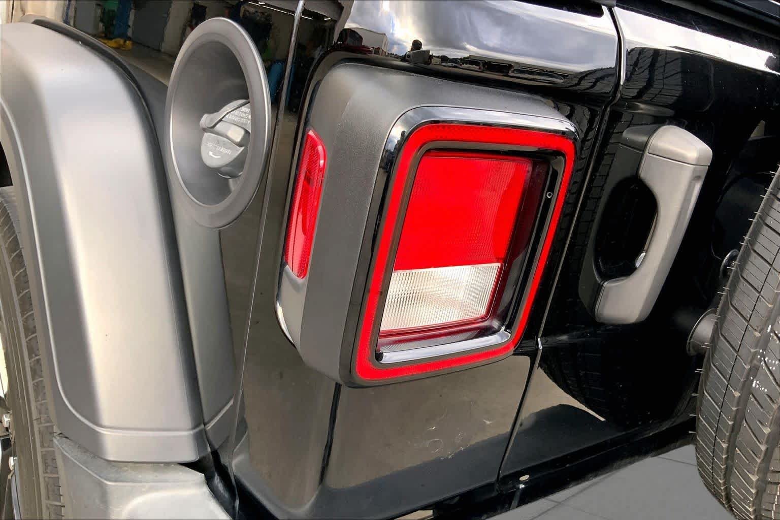 Used 2023 Black Clearcoat Jeep Sport Altitude image 29