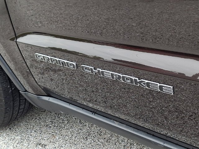 Used 2017 Brown Jeep Limited image 29