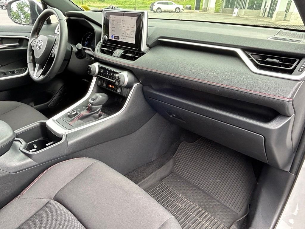 Used 2023 Ice Toyota SE image 39